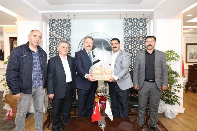 Başkan Dr. Mustafa Palancıoğlu “Özellikle sivil toplum kuruluşlarının ziyaretleri çalışmalara şevk ve heyecan katmaktadır “