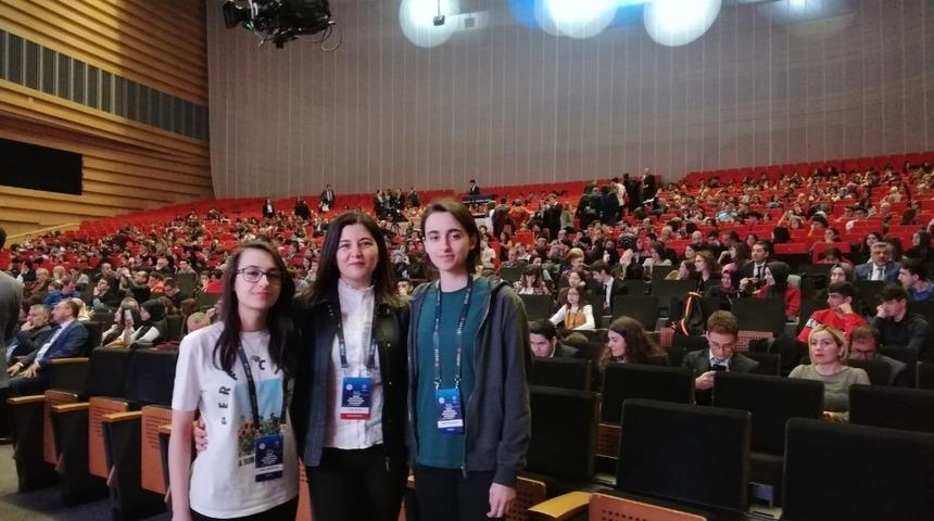 Finalli &ouml;ğrencilerin T&Uuml;BİTAK başarısı