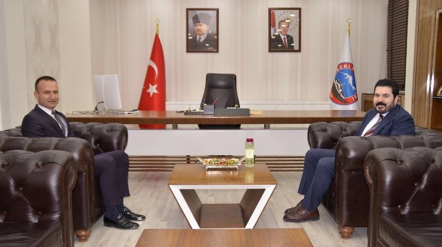 Ağrı Milli Eğitim Müdürü Tekin’den Başkan Sayan’a hayırlı olsun ziyareti