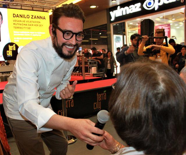 İtalyan Şef Danilo Zanna: Deri botu, ceketi olanlar 'vegan' olamaz