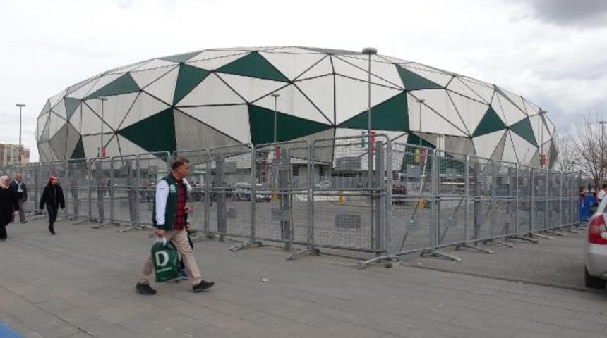 PKK'lı teröristlerin üzerinden çıktı! Maç günü keşif yapmışlar