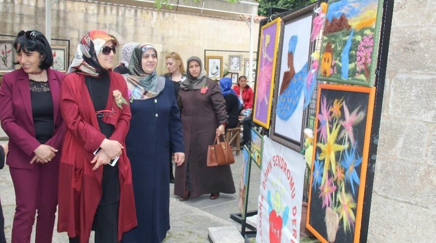 Yün materyaller sergisi