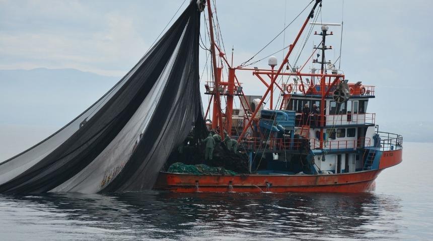 Av sezonu bitti, tekneler limana &ccedil;ekildi