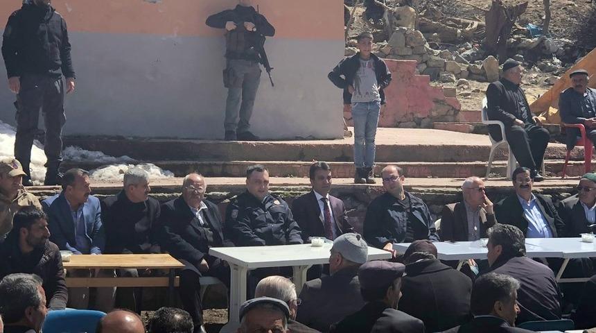 &Ccedil;atak&rsquo;ta husumetli aileler barıştırıldı