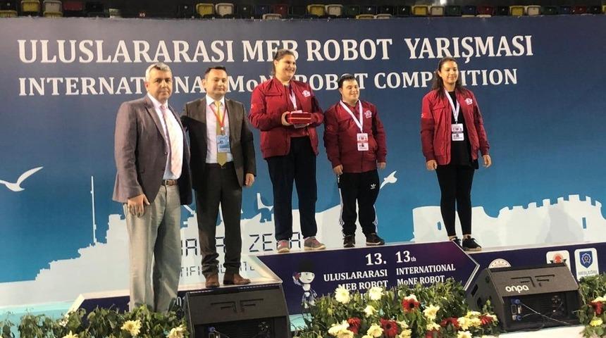 &Ouml;zel Eğitim &Ouml;ğrencileri&rsquo;nden b&uuml;y&uuml;k başarı