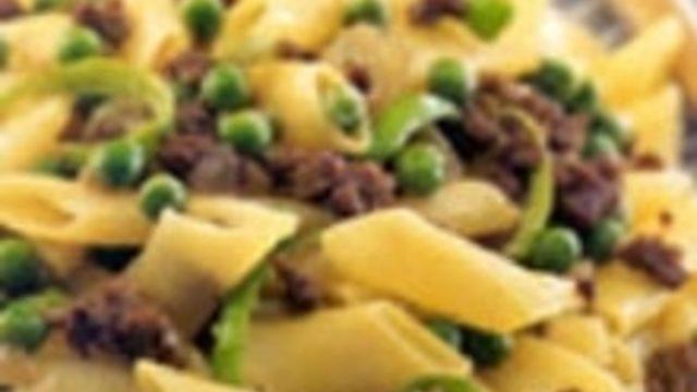 Kıymalı Bezelyeli Makarna