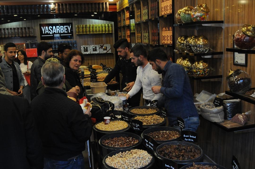 Turistler akın etti, adım atacak yer kalmadı! Oteller tamamen doldu