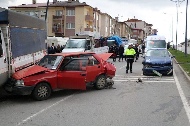 Sivas’ta trafik kazası 2 yaralı