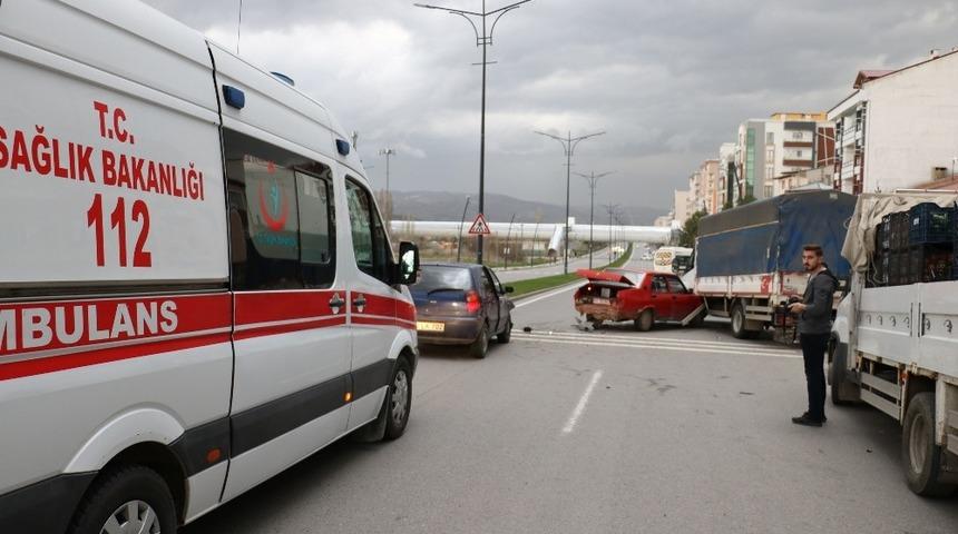 Sivas’ta trafik kazası 2 yaralı