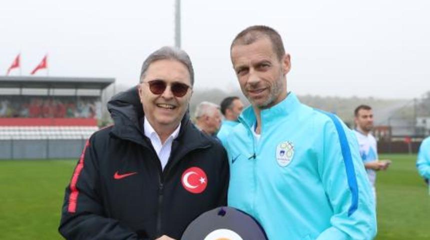 UEFA Başkanı Aleksander Ceferin'den TFF Başkanı Hüsnü Güreli'ye ziyaret