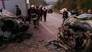 Kafa kafaya facia! Ölü ve yaralılar var