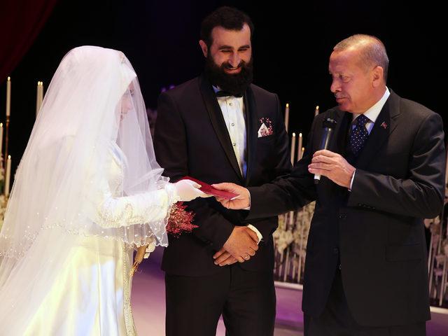 Cumhurbaşkanı Erdoğan nikah şahitliği yaptı