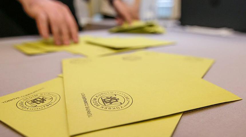 Ekrem İmamoğlu, CHP'nin sitesine İBB Başkanı olarak eklendi