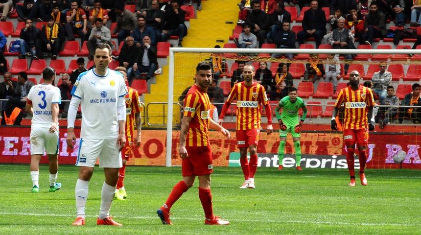 Kayserispor ligin ikinci yarısında sahasında ilk kez yenildi