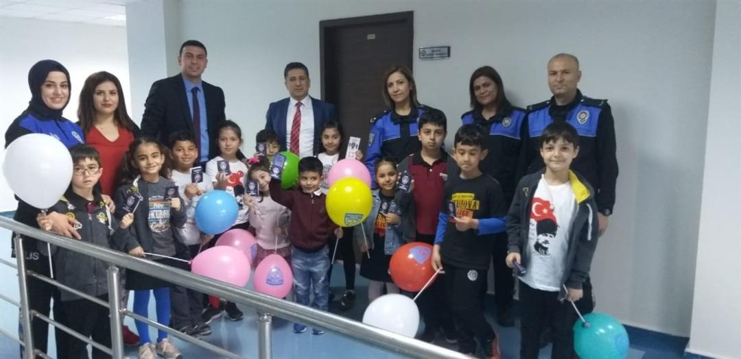 Toplum Destekli Polislerin minik ziyaret&ccedil;ileri