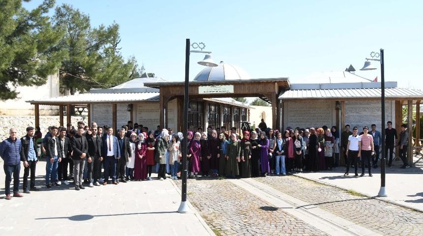 Sincikli &ouml;ğrenciler Adıyaman &Uuml;niversitesi&rsquo;ni gezdi