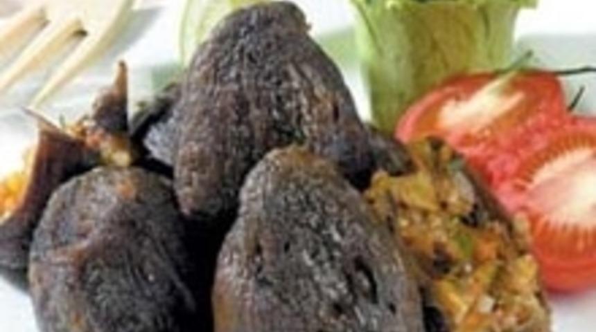 Kuru Patlıcan Dolması