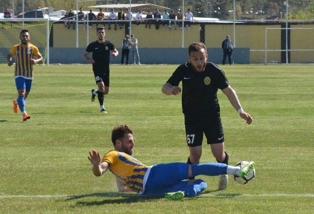 Aliağaspor FK kendi sahasında mağlup oldu