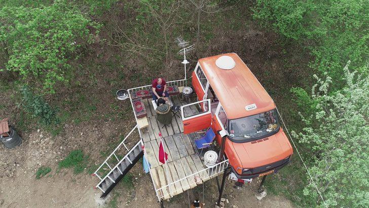 Kızları ağaç ev istedi, o minibüsten ev yaptı G3