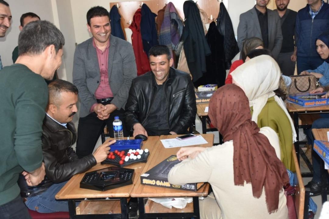 Y&uuml;ksekova&rsquo;da satran&ccedil; ve zeka oyunları eğitimi