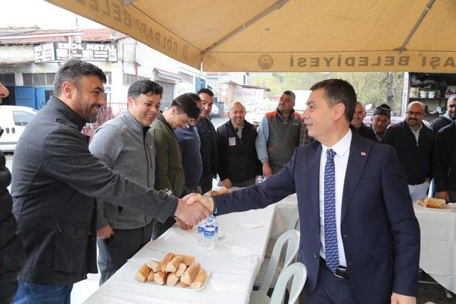 Başkan Şimşek, sanayi Sitesi esnafıyla sabah kahvaltısında buluştu