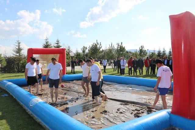 Sandıklı&rsquo;da &Ccedil;amur ve Termal Festivalinin ikincisi d&uuml;zenlendi 1