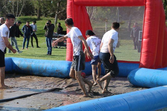 Sandıklı&rsquo;da &Ccedil;amur ve Termal Festivalinin ikincisi d&uuml;zenlendi 2