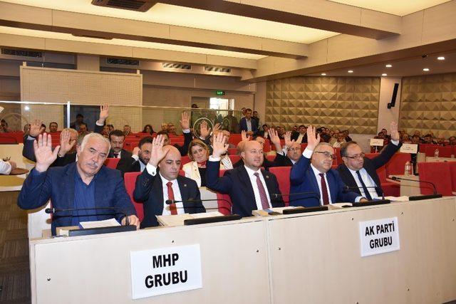 Şehzadeler Belediyesi yeni dönemin ilk meclis toplantısını yaptı