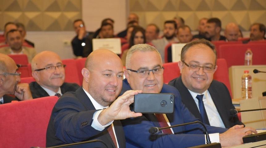 Şehzadeler Belediyesi yeni d&ouml;nemin ilk meclis toplantısını yaptı