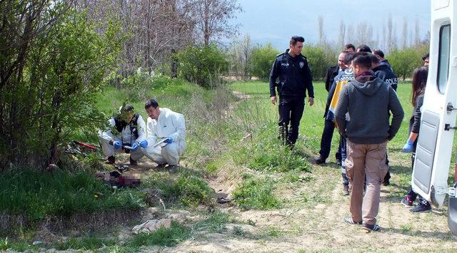 10-gundur-kayipti-cesedi-yol-kenarinda-bulundu_8400_dhaphoto2