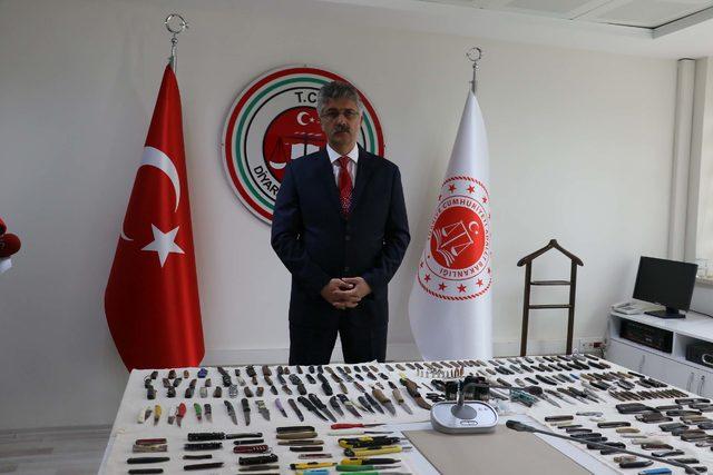 Diyarbakır Adliyesi'ne gelen aranan 1259 kişi yakalandı
