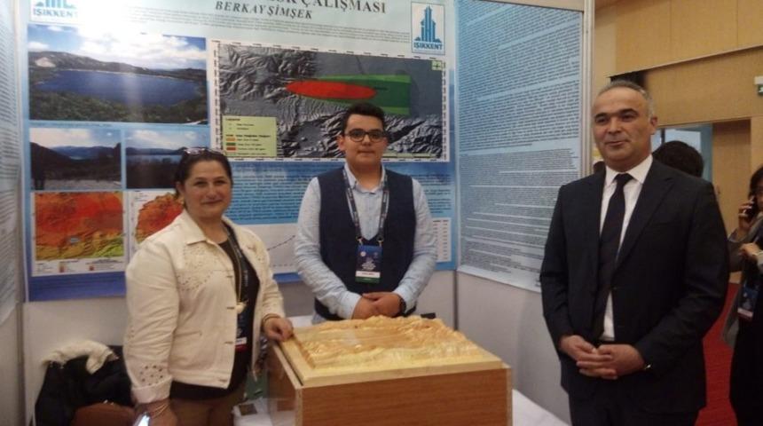 T&Uuml;BİTAK Proje Yarışmalarında Isparta&rsquo;ya T&uuml;rkiye &uuml;&ccedil;&uuml;nc&uuml;l&uuml;ğ&uuml;