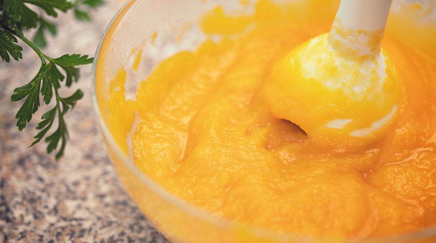 Kemik suyuyla kaynatıp içtiğinizde öyle bir faydası var ki!