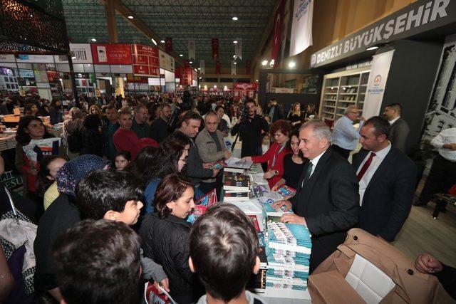 Denizli 3. Kitap Fuarı’nı 320 bin kişi ziyaret etti