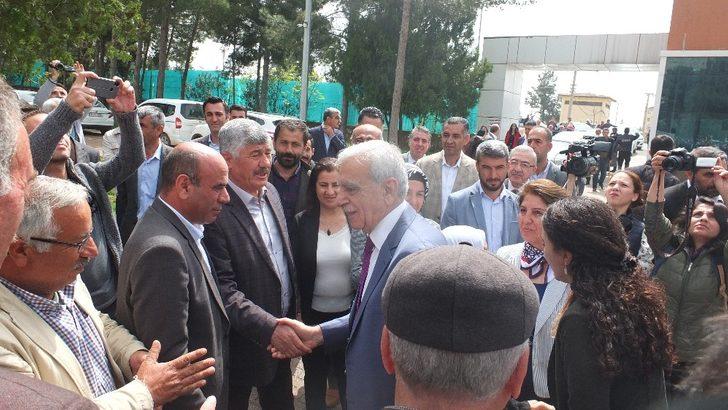 Ahmet Türk mazbatasını aldı G3