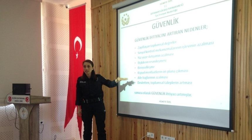 &Ouml;ğrencilere &lsquo;Kişisel G&uuml;venlik ve Su&ccedil;tan Korunma&rsquo; semineri verildi