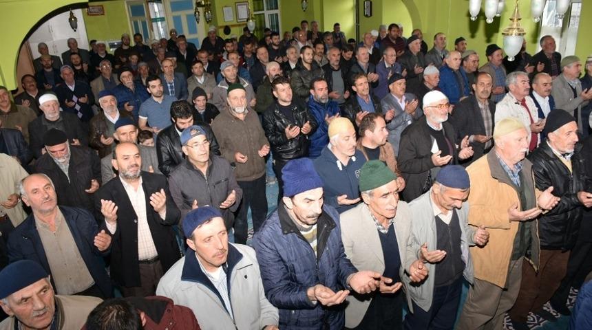 Eskişehir İn&ouml;n&uuml;&rsquo;de yağmur duasına &ccedil;ıkıldı