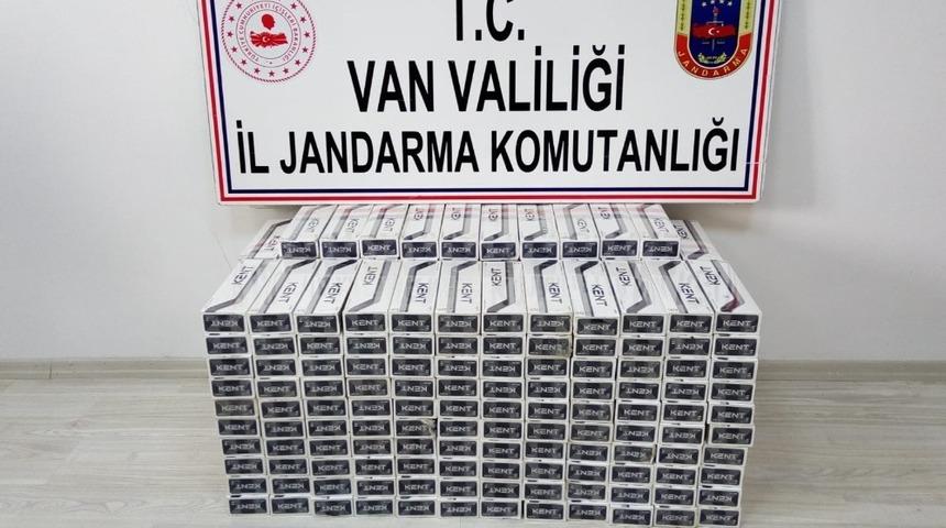 İran sınır hattında 2 bin 500 paket ka&ccedil;ak sigara ele ge&ccedil;irildi