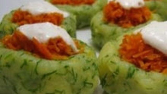 Patates Yuvasında Yoğurt Soslu Havuç