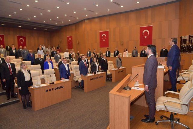 Çukurova Belediyesi’nde ilk meclis toplandı