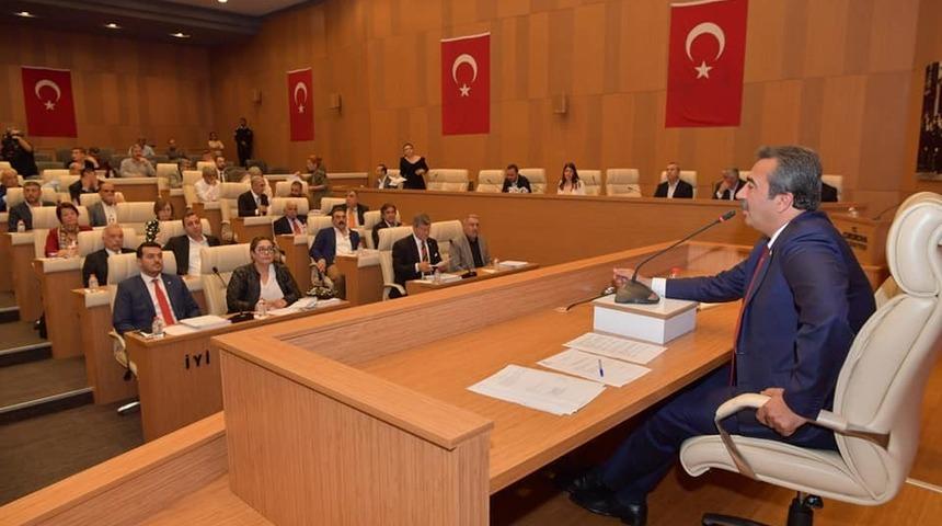 Çukurova Belediyesi’nde ilk meclis toplandı