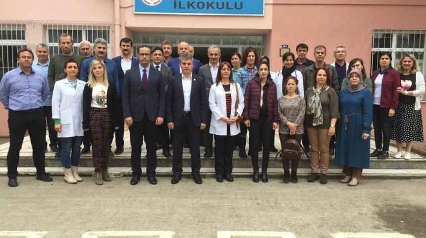 Eğitimcilere s&ouml;zl&uuml; ve fiili şiddete kınama