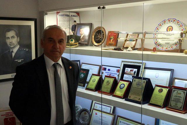 Emekli binbaşı, Kıbrıs Barış Harekatı'ndaki anılarını yazdı