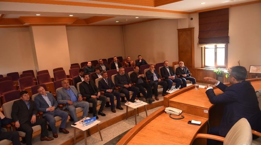 Başkan &Ccedil;atal, mahalle muhtarları ile bir araya geldi