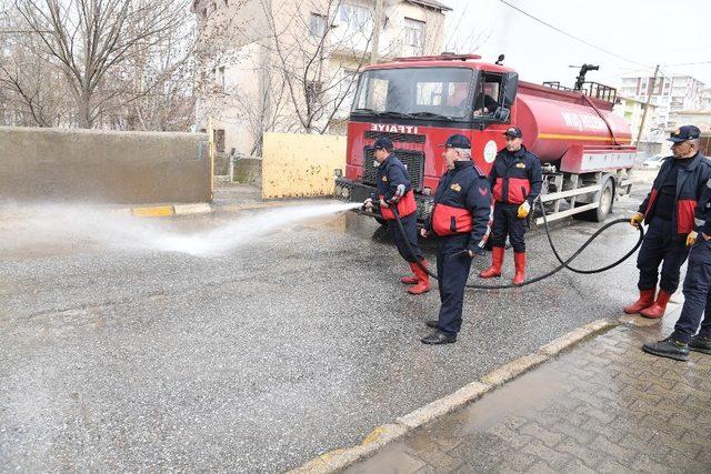 Muş Belediyesinden bahar temizliği