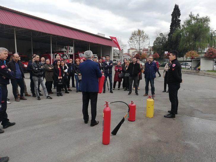 Öğretmenler yangın söndürmeyi öğreniyor G1