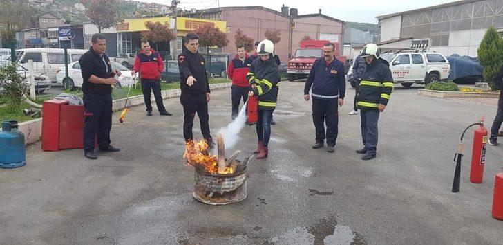 Öğretmenler yangın söndürmeyi öğreniyor G4
