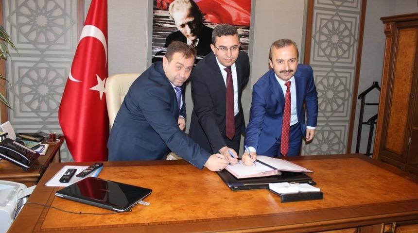 ‘Çaycuma İlçe Milli Eğitim Kan Veriyor, Hayat Kurtarıyor’ projesi imzaları atıldı