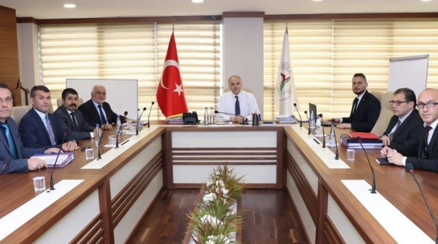 Başkan &Ouml;zl&uuml;&rsquo;den istişare toplantısı