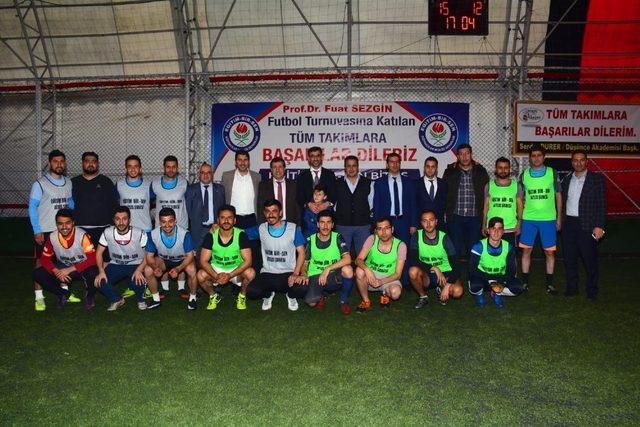 Eğitim Bir-Sen tarafından futbol turnuvası düzendi